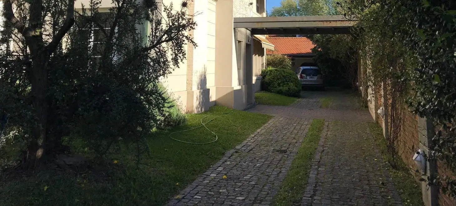 Casa 5 ambientes. Parque, quincho. Villa Devoto 4