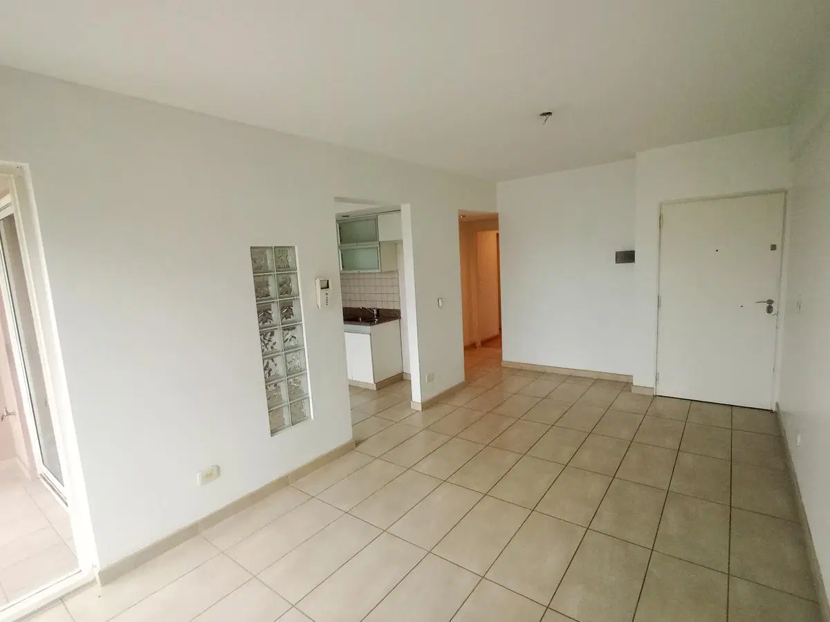Alquiler Semipiso 2 ambientes con cochera. Villa Pueyrredon 2