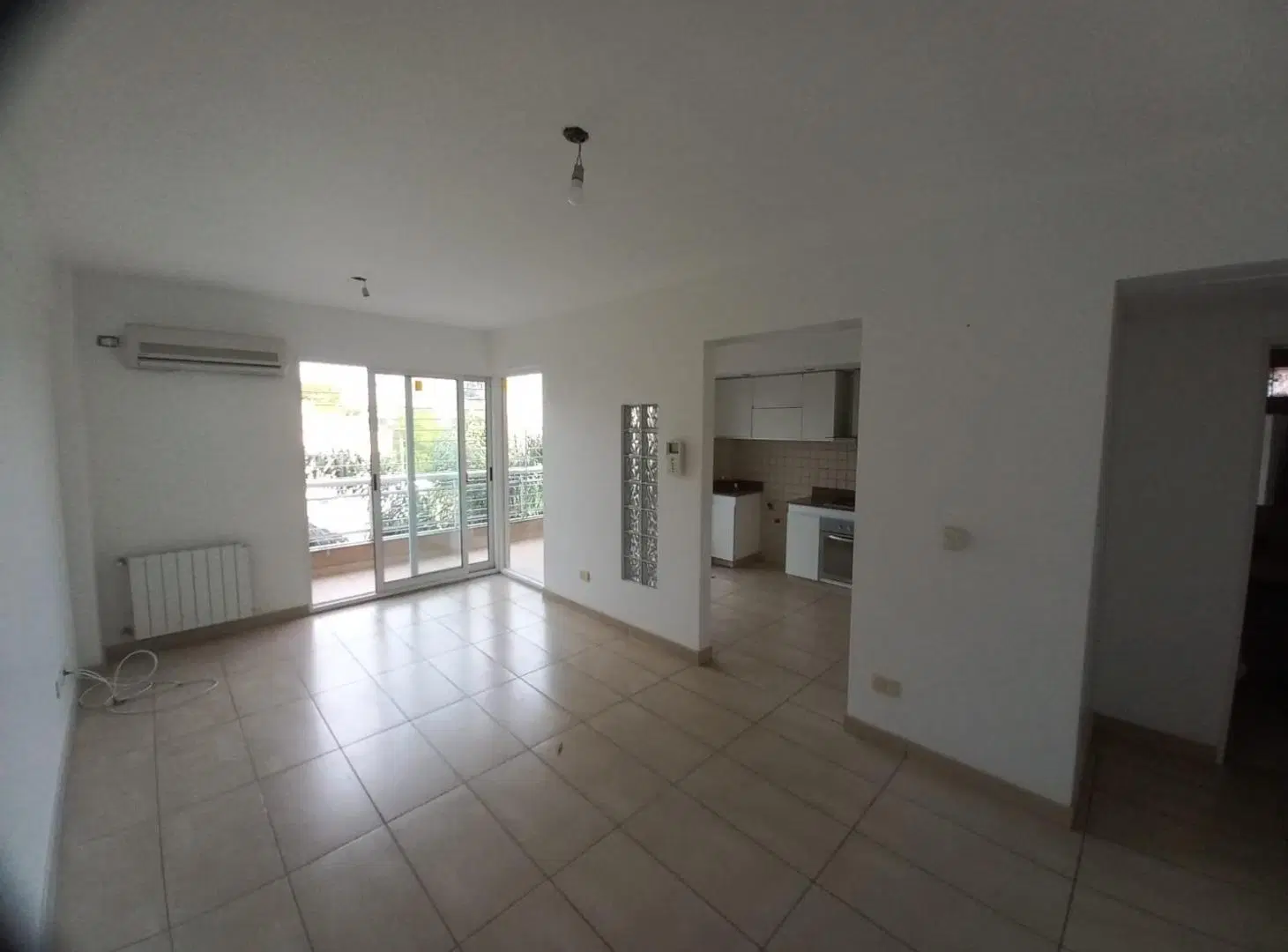 Alquiler Semipiso 2 ambientes con cochera. Villa Pueyrredon 1