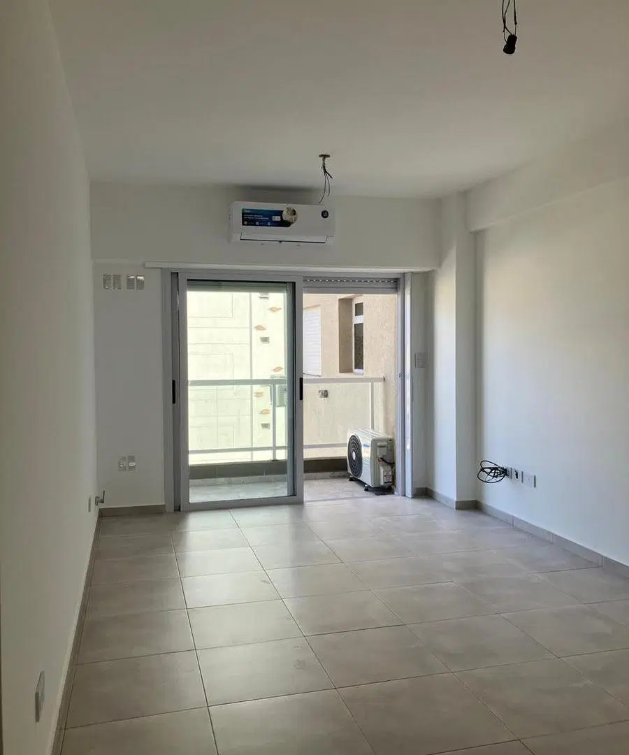 VENTA DEPARTAMENTO DOS AMBIENTES EN CASEROS 3