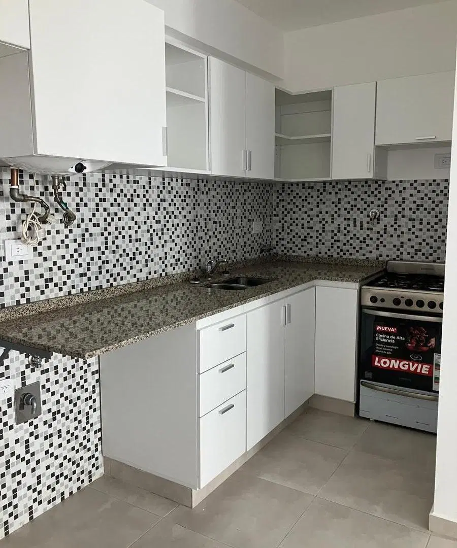 VENTA DEPARTAMENTO DOS AMBIENTES EN CASEROS 8