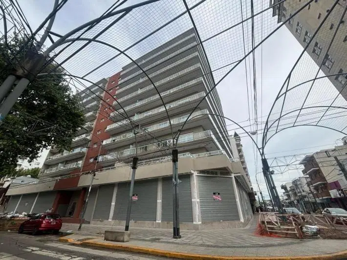 VENTA DEPARTAMENTO DOS AMBIENTES EN CASEROS 4