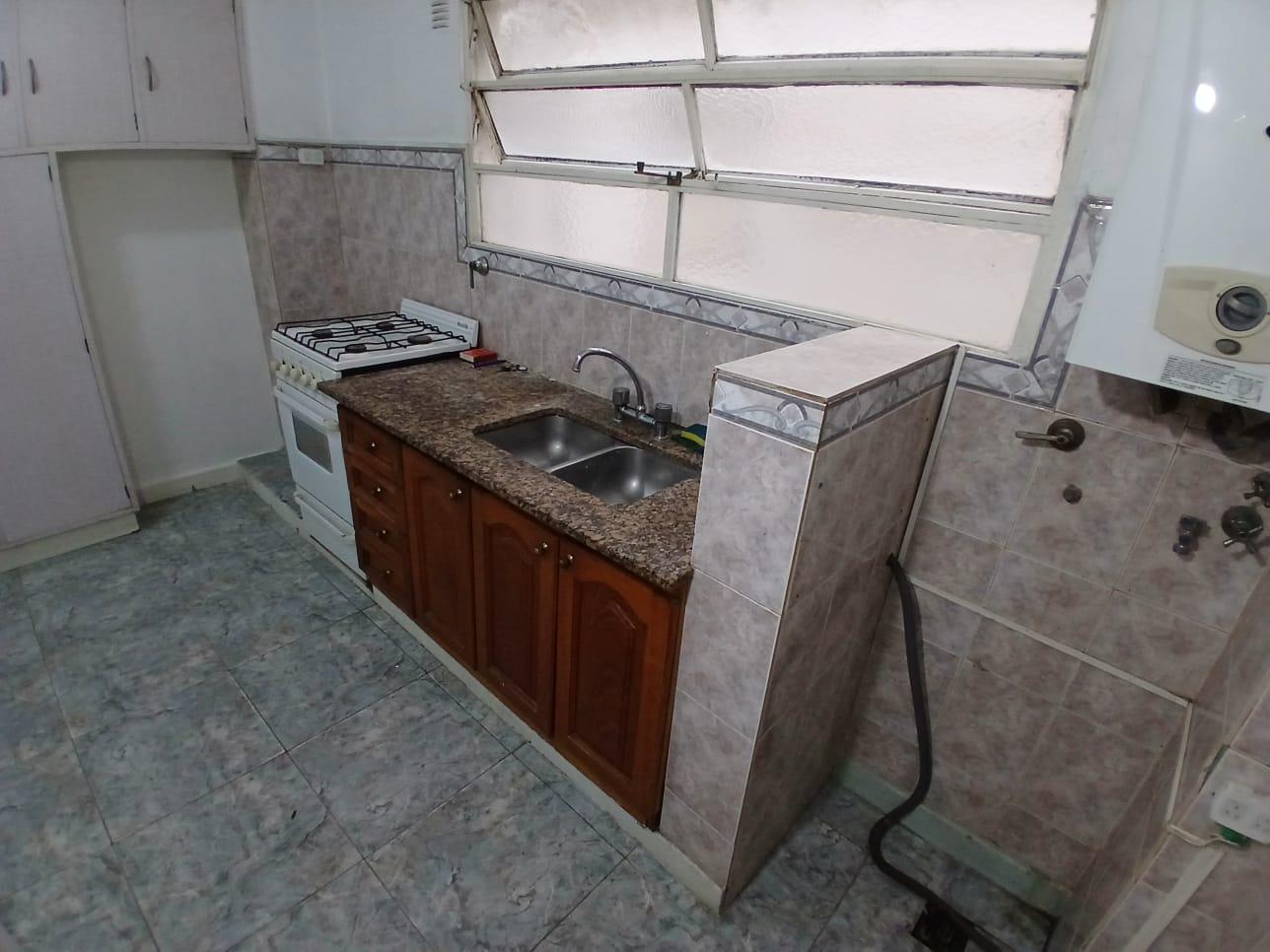 Foto de Alquiler. Amplio departamento 2 ambientes. Villa Devoto, imagen 2