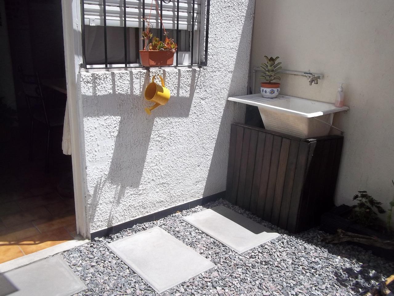 Foto de alquiler PH en Caseros dos ambientes sin expensas, imagen 1