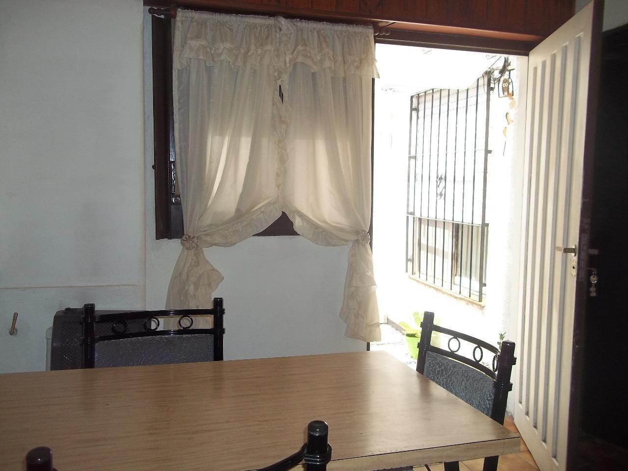 Foto de alquiler PH en Caseros dos ambientes sin expensas, imagen 4