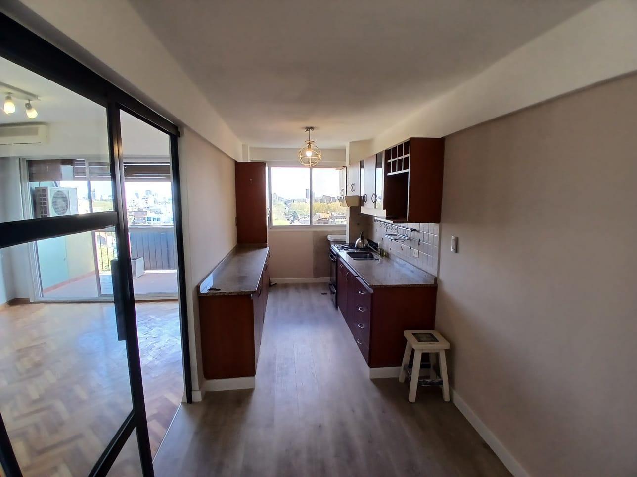 Foto de Venta. Departamento 3 ambientes con cochera. Villa Devoto, imagen 2