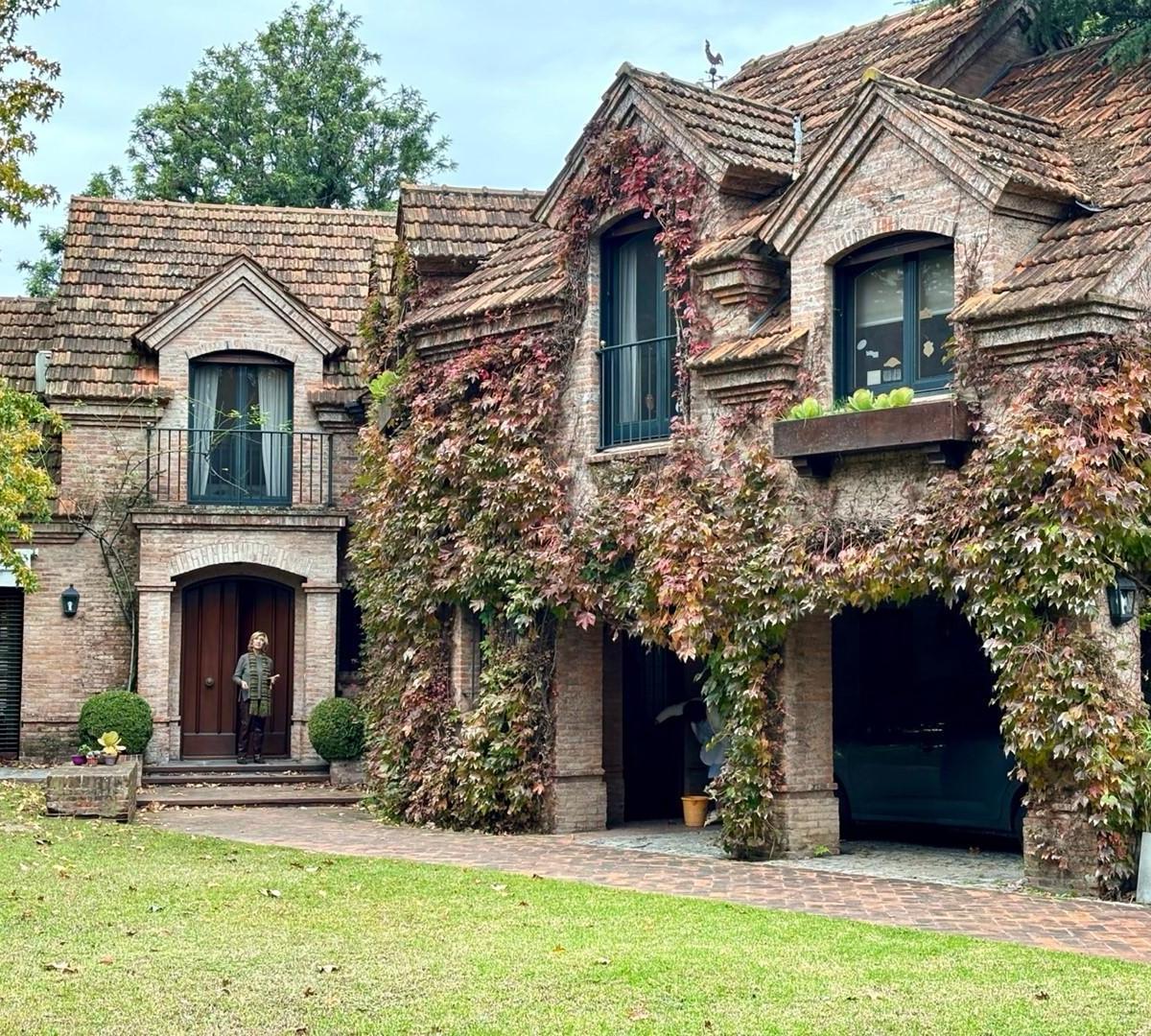 Casa en Venta Ubicado en San Isidro, G. B. a. Zona Norte, Argentina 1