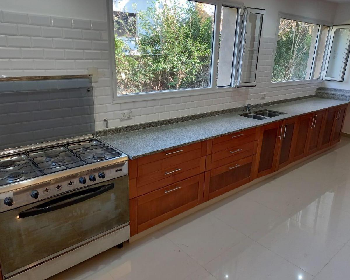 Casa en Venta Ubicado en Tigre, G. B. a. Zona Norte, Argentina 5