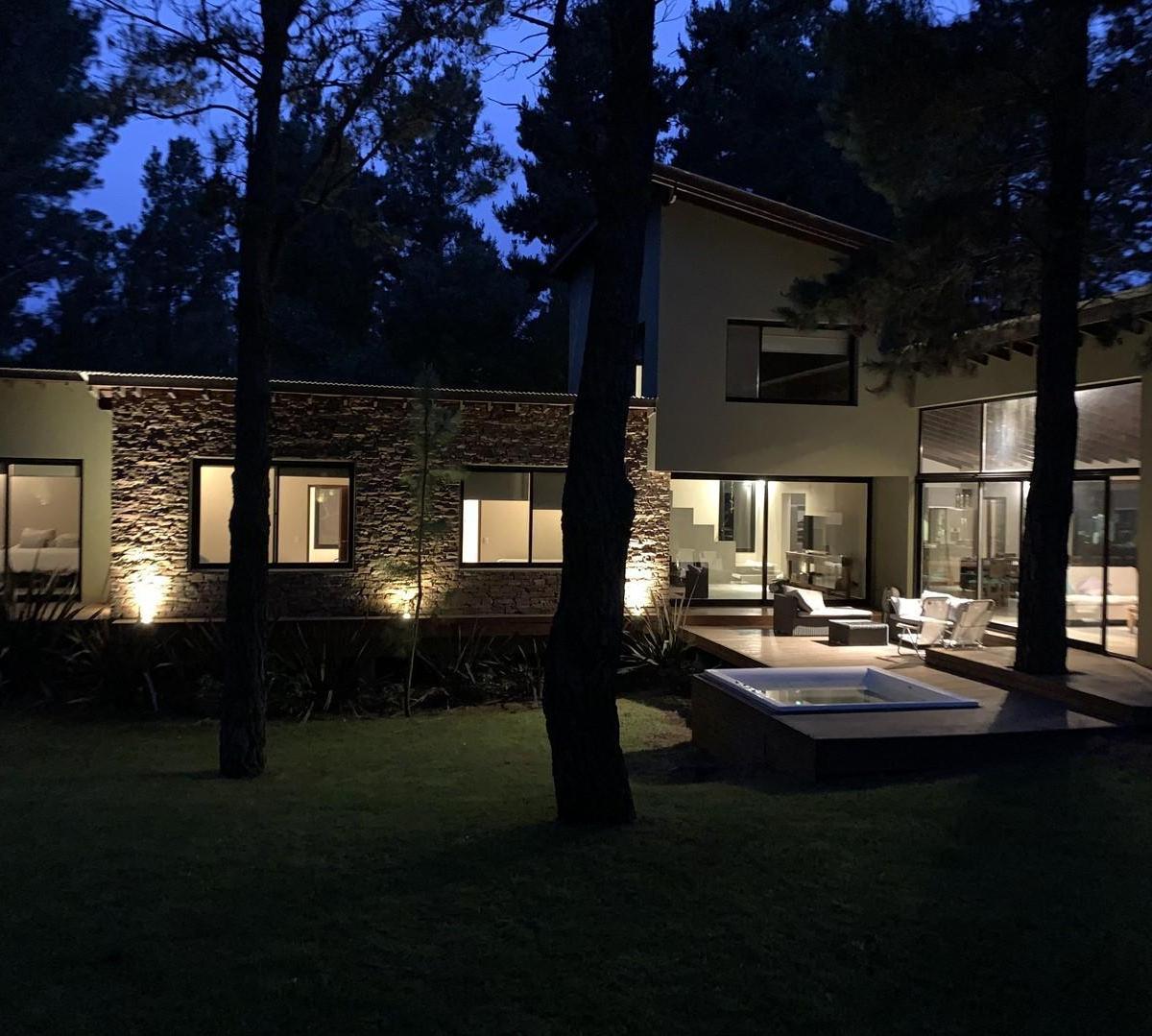 Casa en Venta Ubicado en Deportivo II, Costa Esmeralda, Costa Atlántica 2