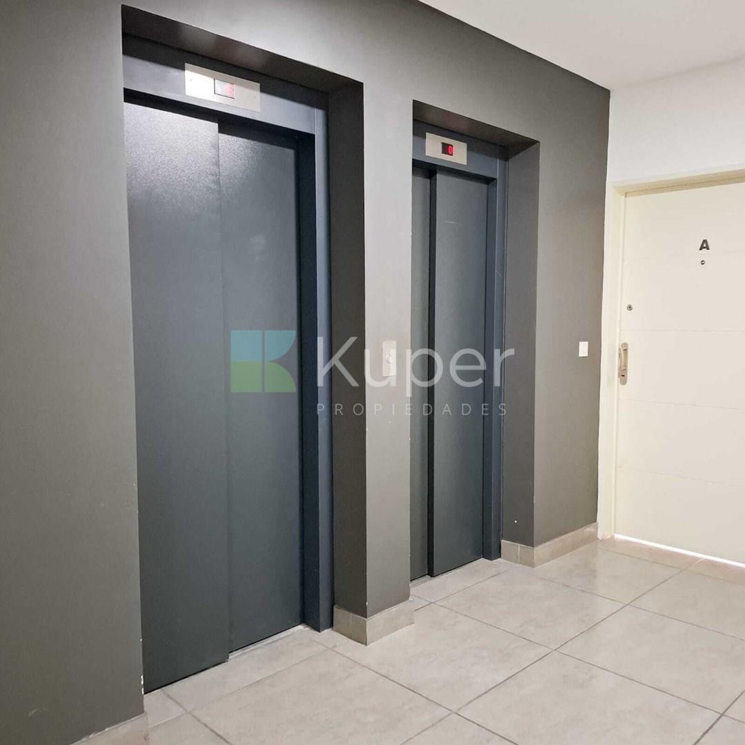 Departamento en Venta en Tigre, G. B. a. Zona Norte, Argentina 2