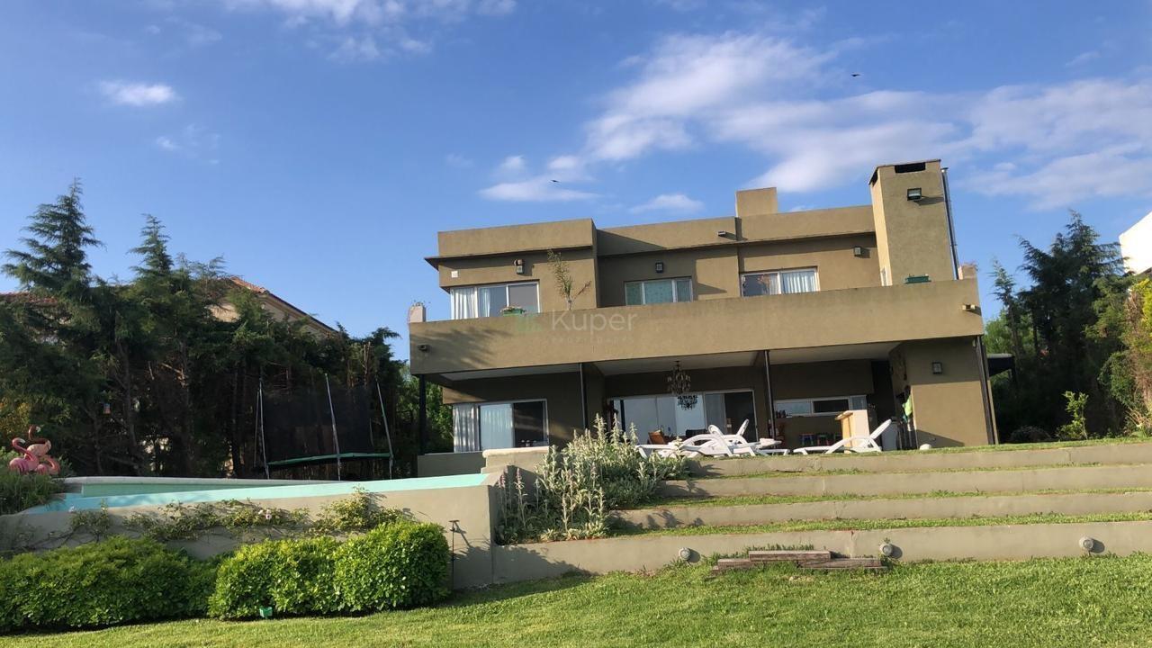 Venta casa a la laguna 4 dorm. en Villanueva, Tigre, G.B.A. Zona Norte