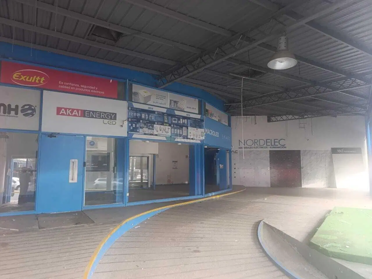 Local  en Alquiler en Pilar, G.B.A. Zona Norte, Argentina 4