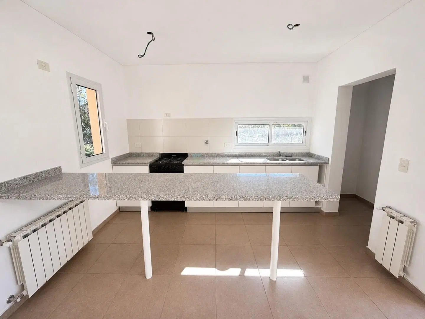Casa Chalet  en Alquiler en Casas de Santa Guadalupe, Casas del Este, Pilar del Este 3