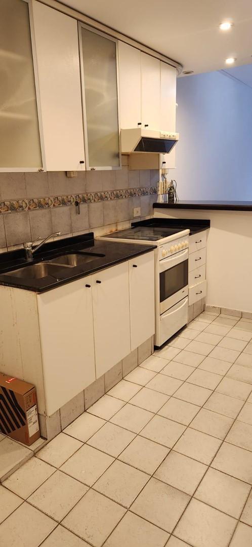 Foto de Venta 2 amb. APTO CREDITO c jardin y cochera cub. Mendoza al 2000, imagen 1