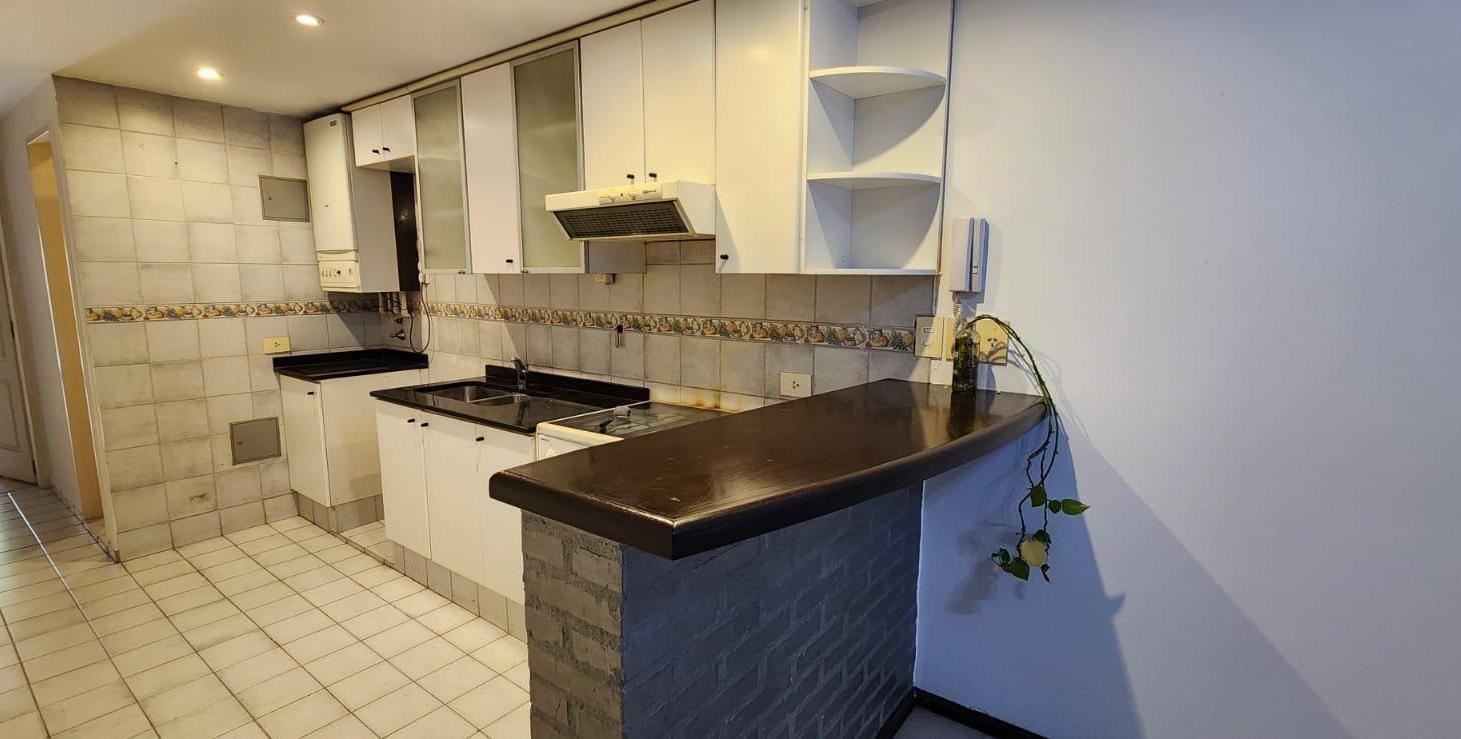 Venta 2 amb. APTO CREDITO c jardin y cochera cub. Mendoza al 2000. Belgrano