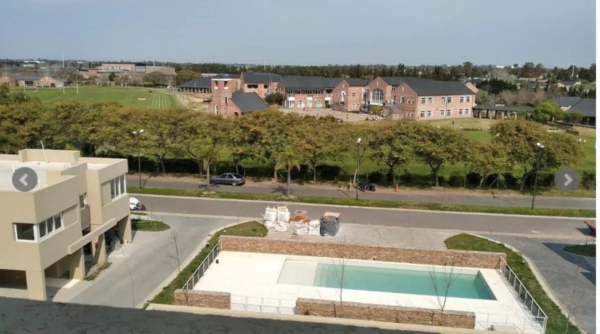 Venta depto 2 amb con cochera cubierta y piscina. Jardines del Palmar. Nordelta 5