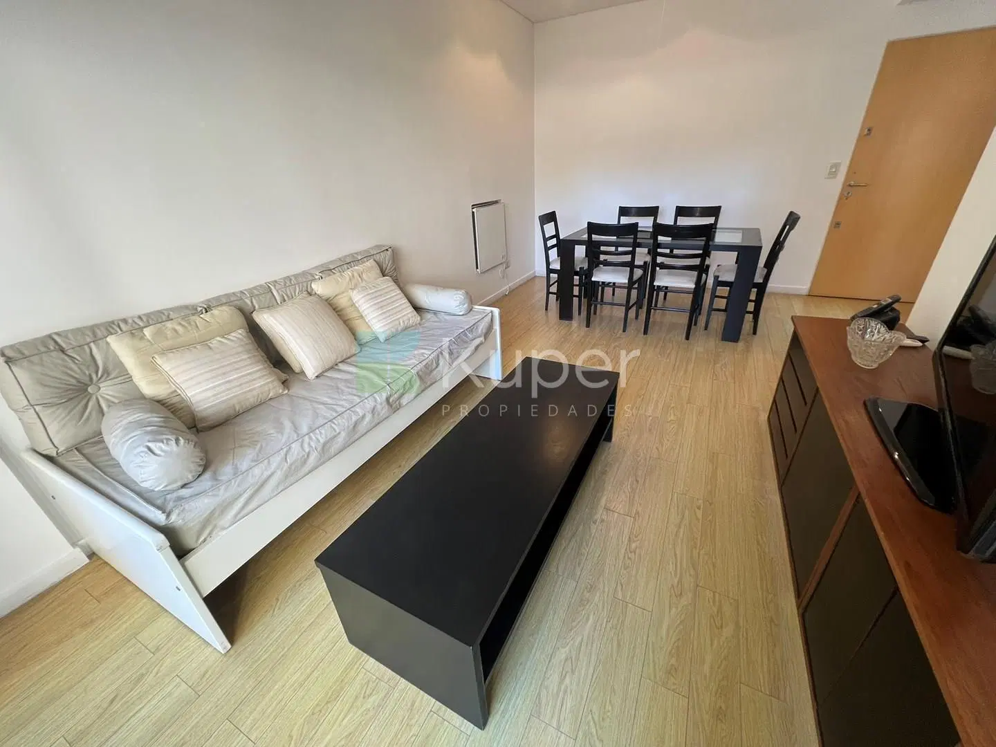 Alquiler departamento de 2 ambientes en Colegiales, con balcón, sol y luz, pileta, SUM, parrilla 5