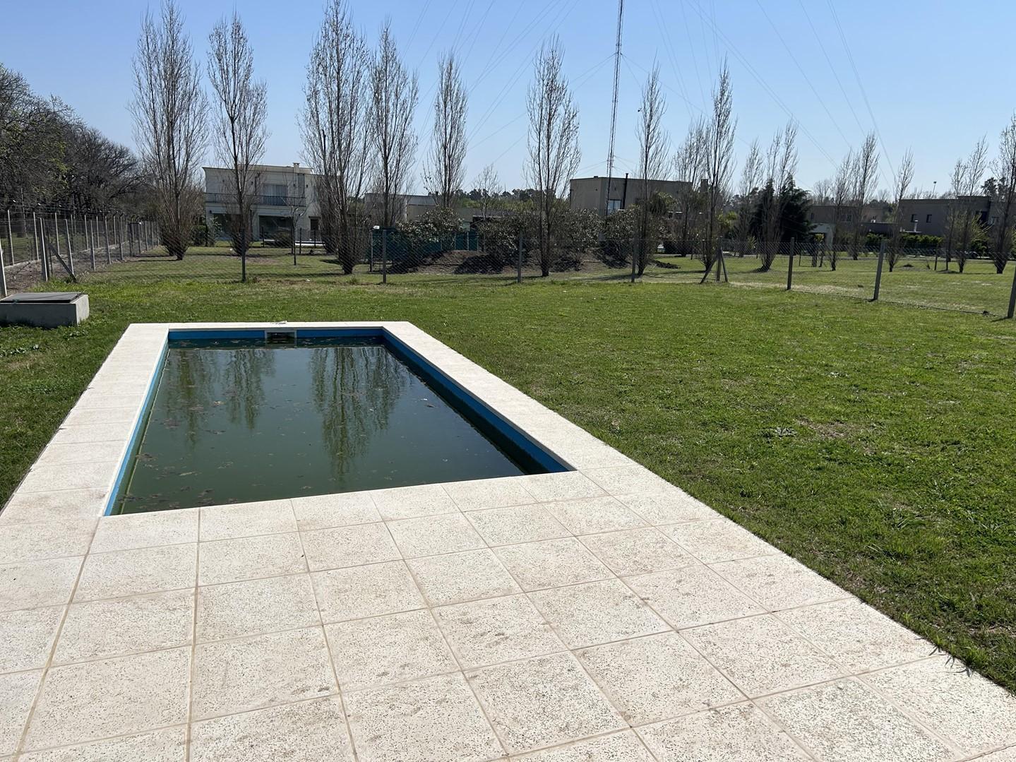 BARRIO SANTA GUADALUPE, VENTA CASA 3 DORMITORIOS CON PILETA , Pilar del Este, Pilar