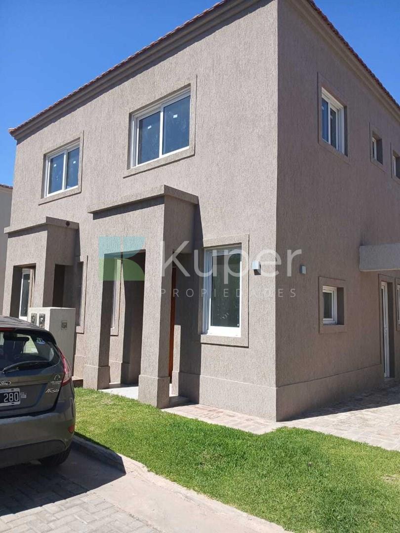 Foto de Venta Duplex 3 ambientes en Saravi Village, Pilar, G.B.A. Zona Norte, imagen 2
