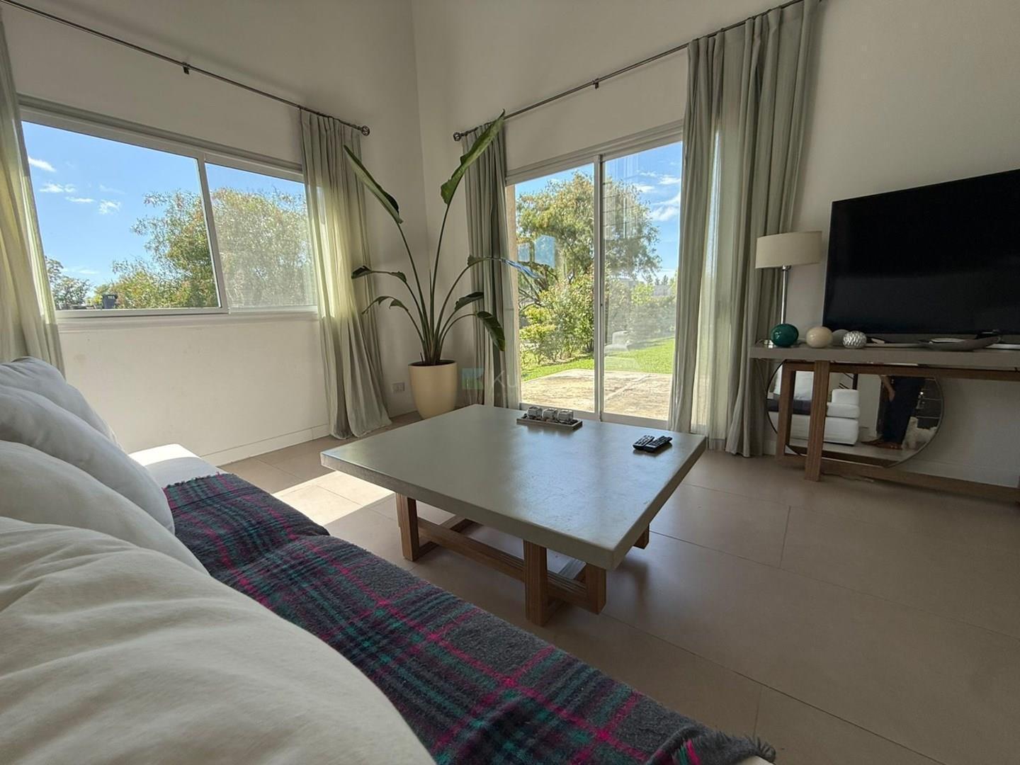 Foto de Venta Casa 5 ambientes en Santa Guadalupe, Pilar del Este, Pilar, imagen 4