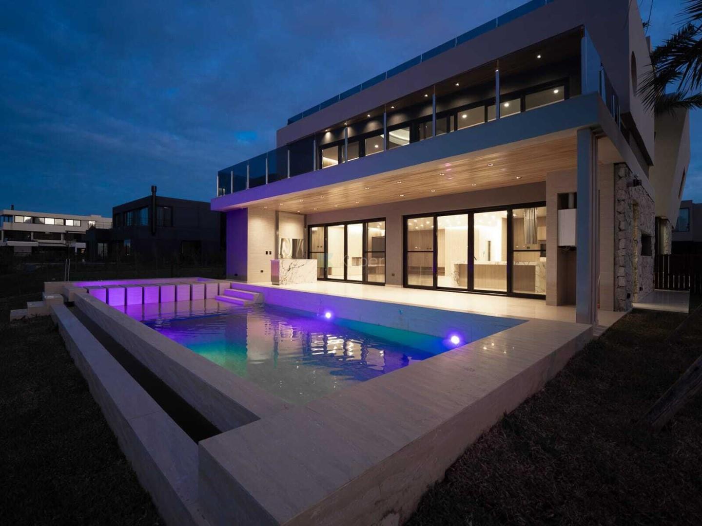 Foto de Venta casa El Yacht, Nordelta, Tigre 9 amb pileta parrilla rio, imagen 3