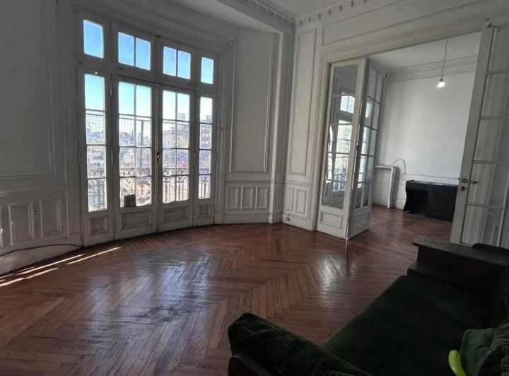 Semipiso 5 Ambientes Al frente  1