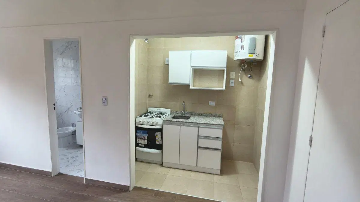 VILLA DEL PARQUE- MONOAMBIENTE AL FRENTE-APTO PROFESIONAL -TODO A NUEVO 2