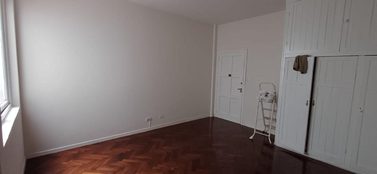 Foto de AMPLIO MONOAMBIENTE 2° PISO POR ESCALERA ALMAGRO, imagen 1