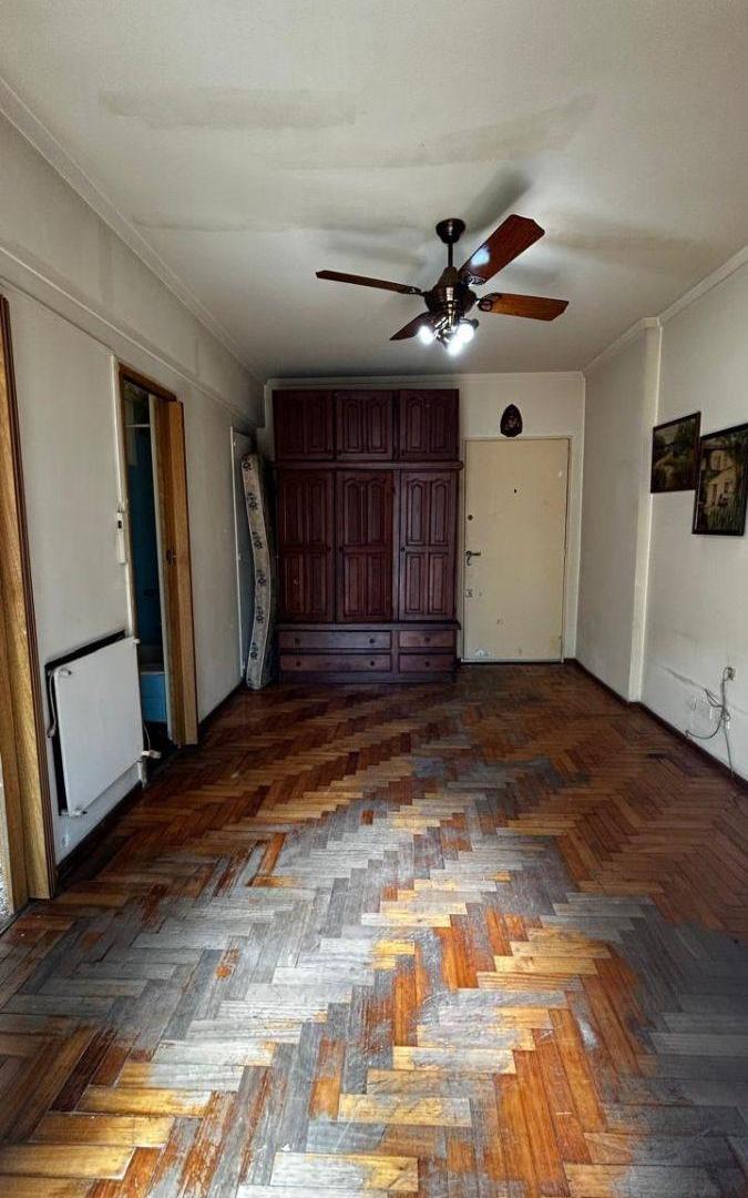 Foto de VENTA DE MONOAMBIENTE MUY LUMINOSO EN BALVANERA CONTRAFRENTE., imagen 2