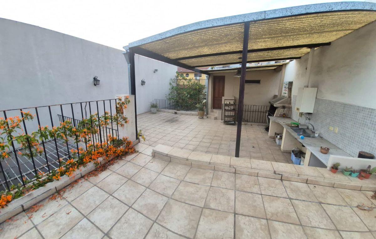 Foto de Venta De Hermosa Casa De 5 Ambientes En Devoto !, imagen 5