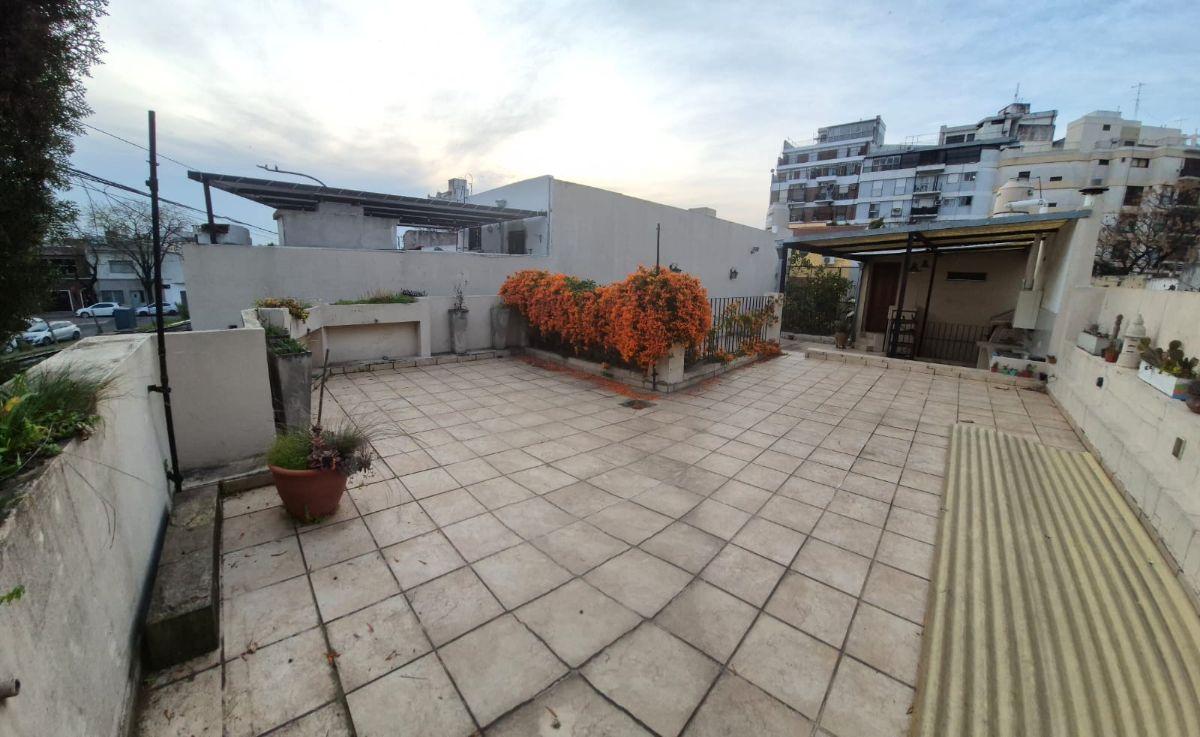Foto de Venta De Hermosa Casa De 5 Ambientes En Devoto !, imagen 2
