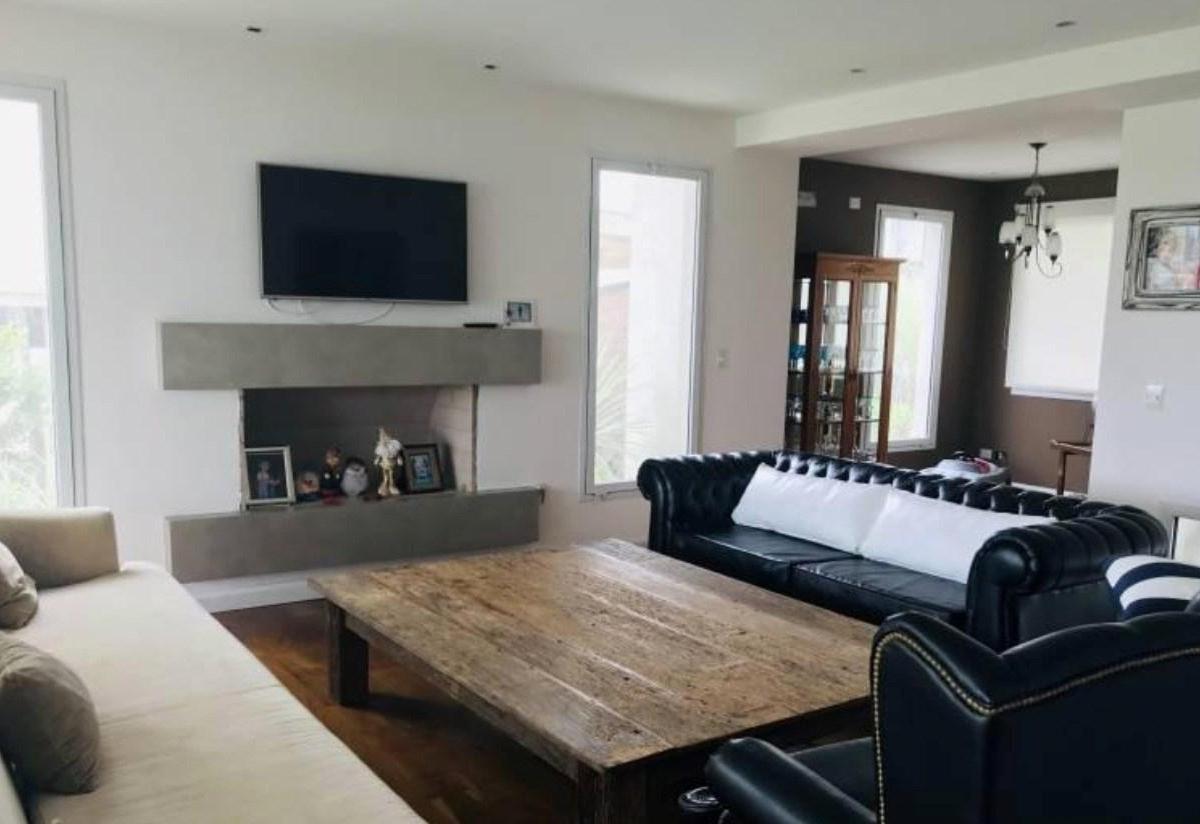 Casa Chalet en Venta en Barbarita, General Pacheco, Tigre 1