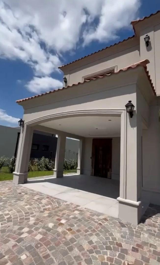 Casa en Venta en Puertos Escobar, G. B. a. Zona Norte, Argentina 3