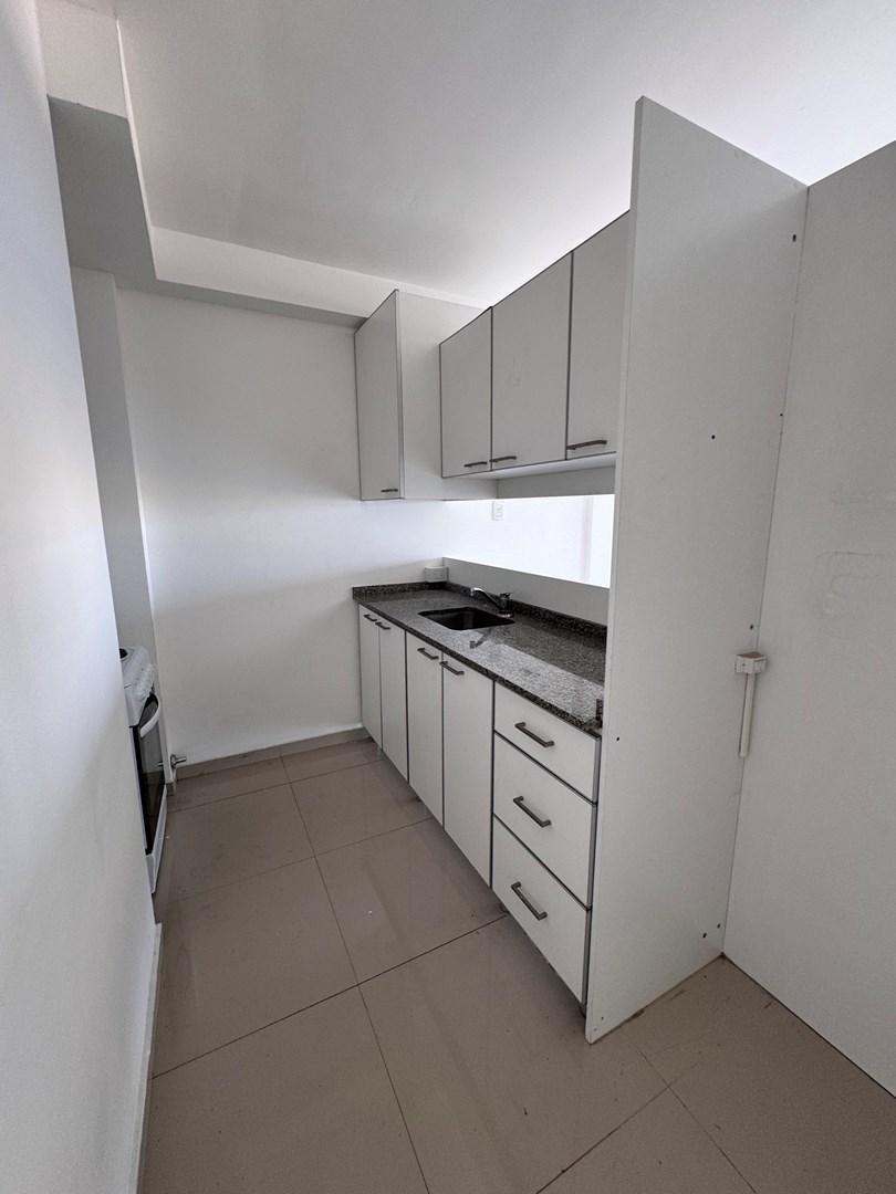 Departamento en Venta en San Martin, G. B. a. Zona Norte, Argentina 5