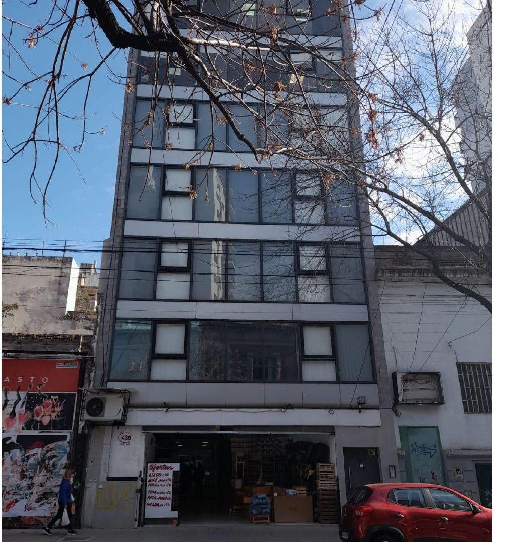 EXCELENTE EDIFICIO COMERCIAL a pasos de av corrientes y del Abasto shopping