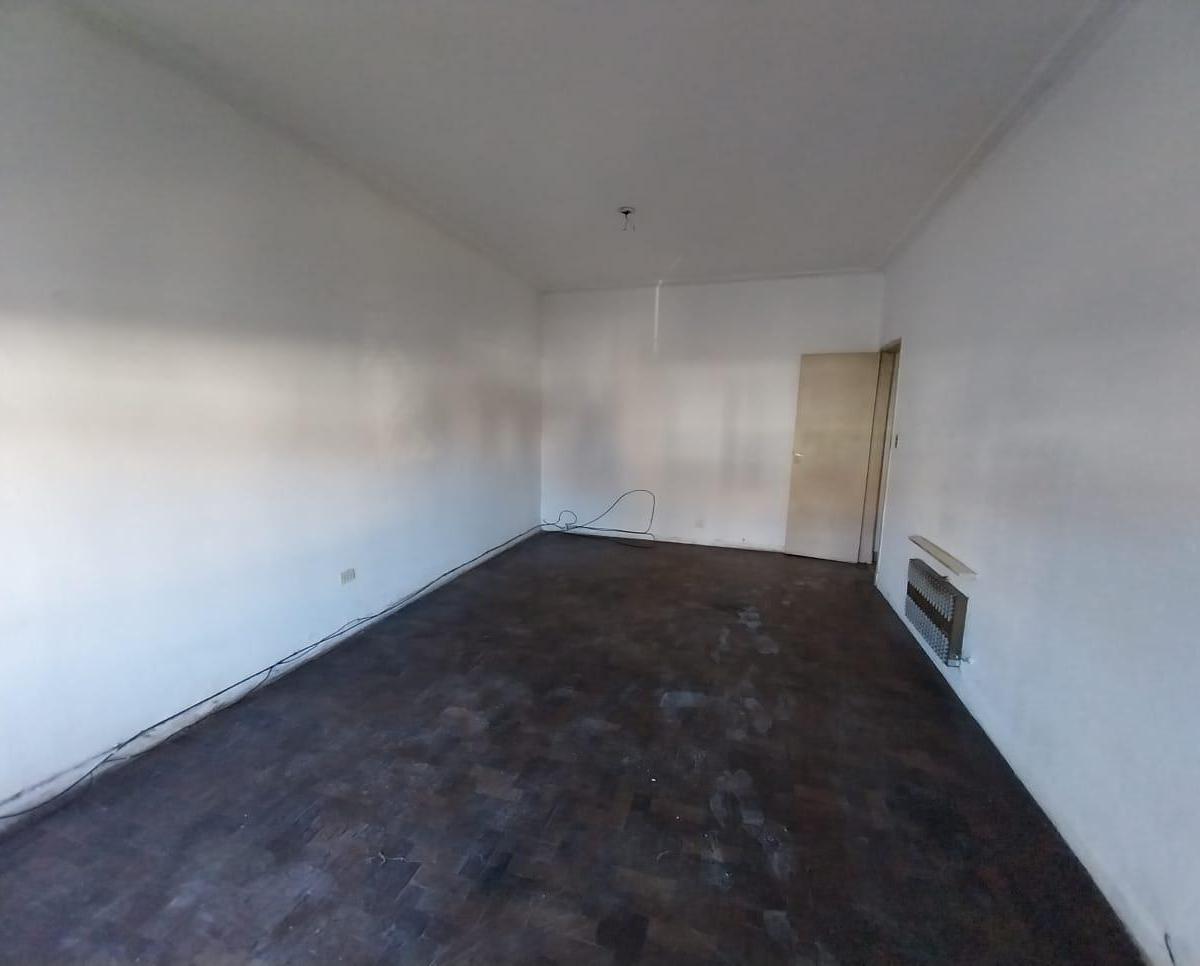 Chalet de 4 Amb Sobre Lote de 10 X 20 4