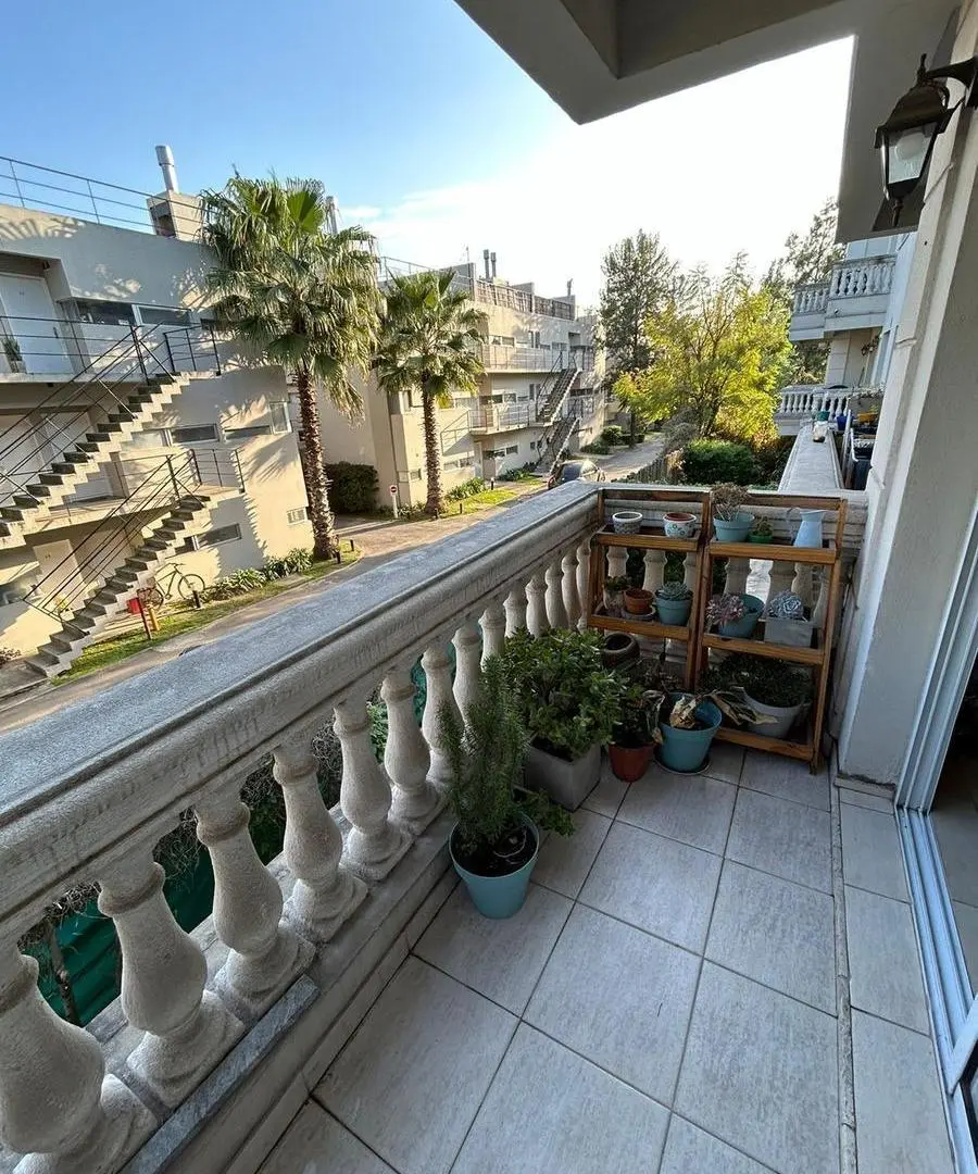 Departamento 2 amb en barrio Palmas del Sol 5