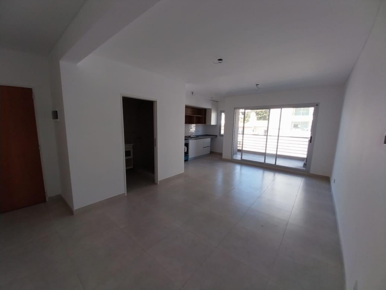 Departamento 2 amb a estrenar con balcón al contrafrente!