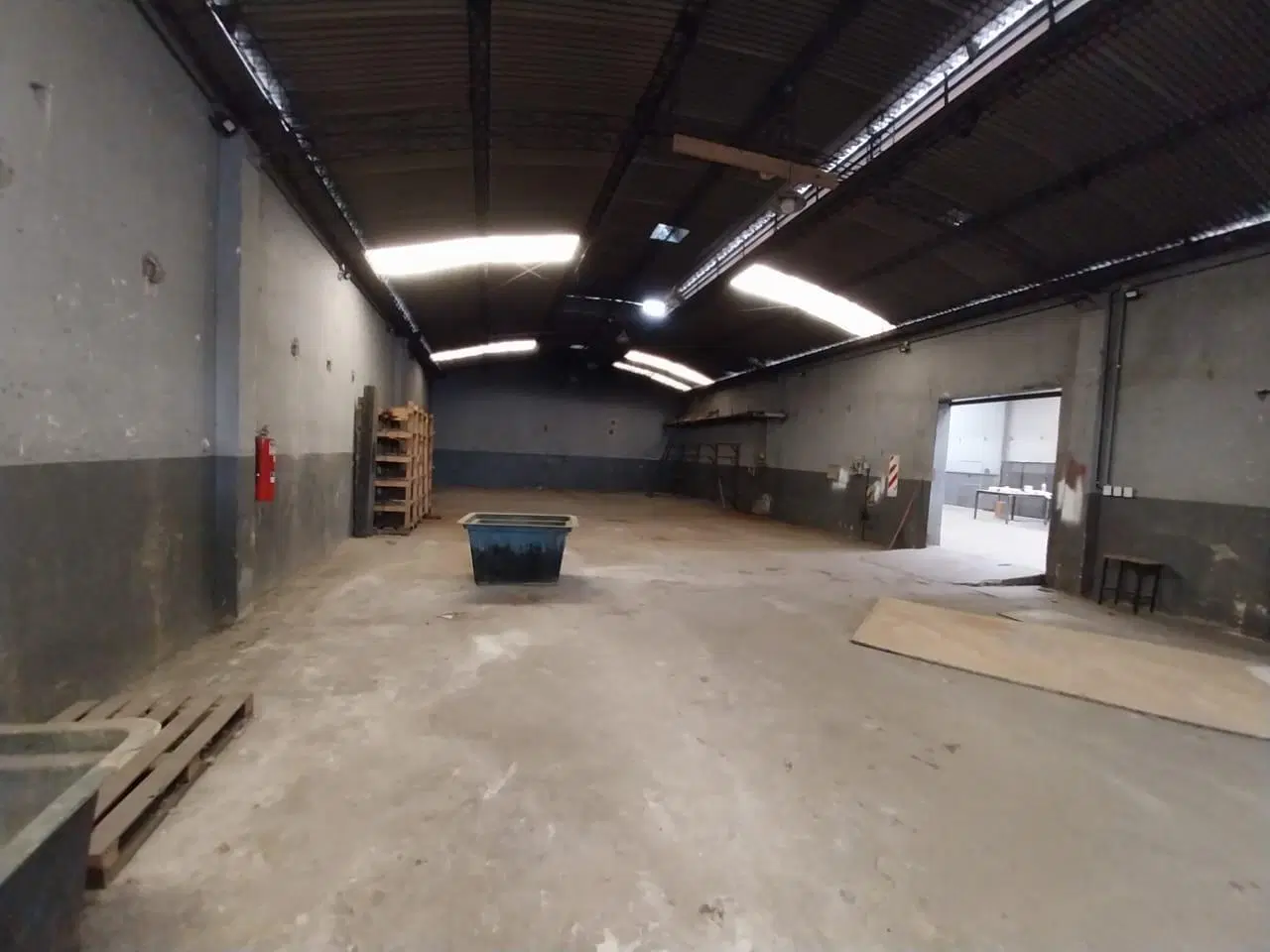 Galpón 300 m2 de parabólico 2