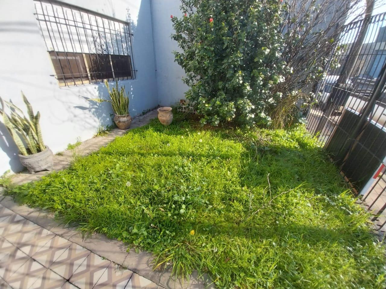 Casa 3 amb con garaje, jardín, patio y terraza!