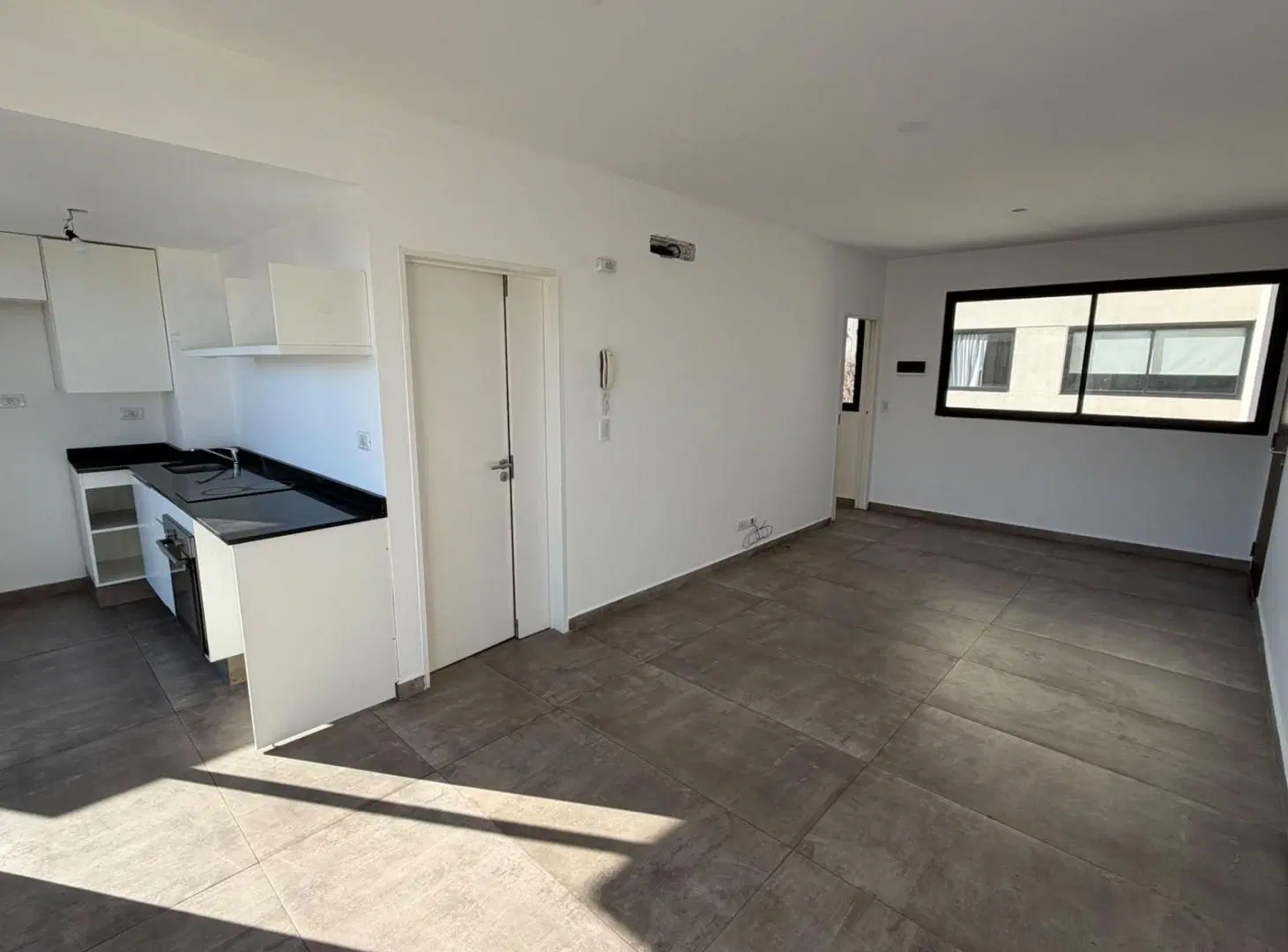 Departamento 2 amb. 4to piso contrafrente en barrio Saavedra 4