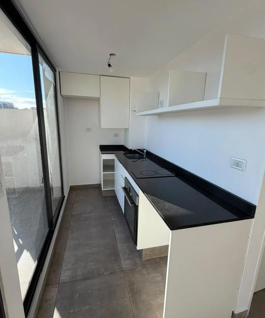Departamento 2 amb. 4to piso contrafrente en barrio Saavedra 2