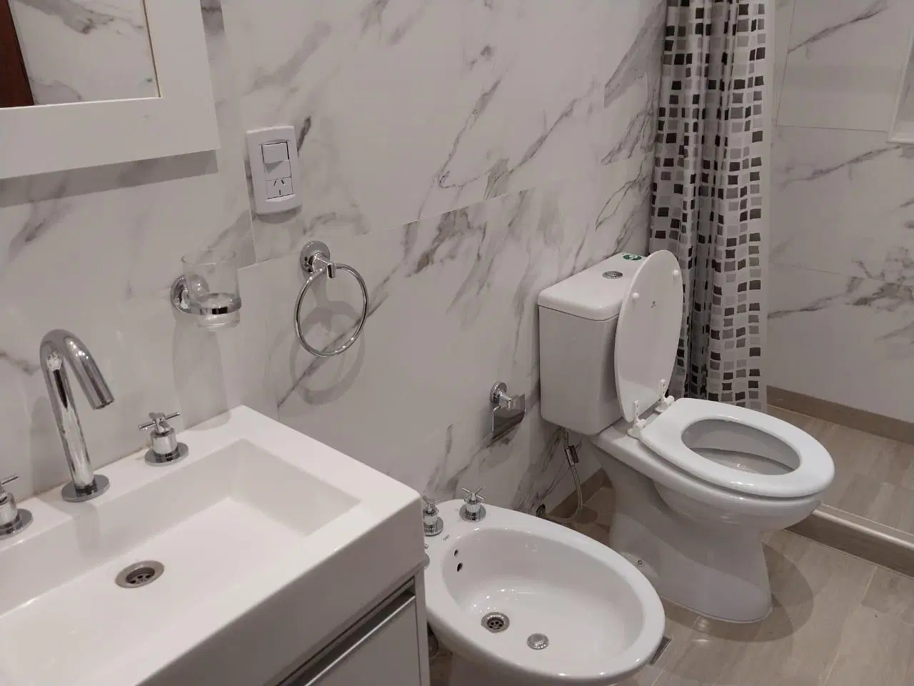 Departamento 1 y 1/2 amb 1ero por escalera 3