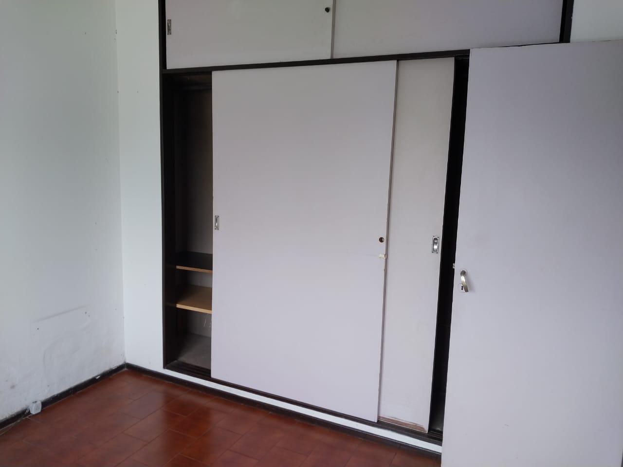 Foto de Departamento 2 amb contrafrente 1er piso por escalera, imagen 3