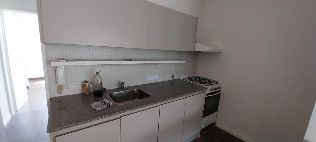 Foto de Departamento 2 amb. con cochera y terraza propia, imagen 4
