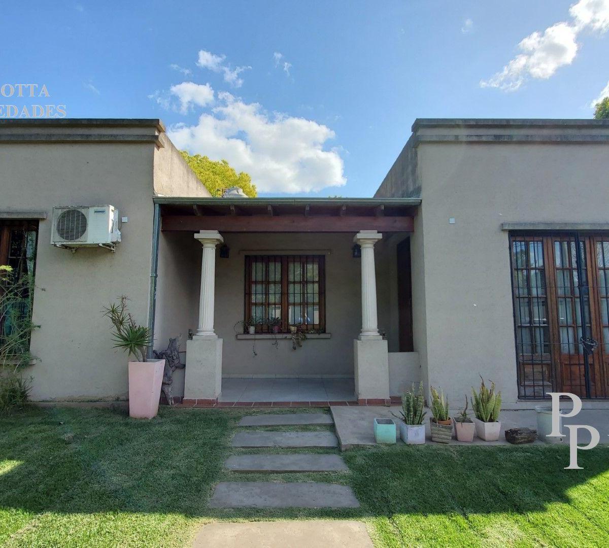 Casa 4 ambientes a la venta en La Bota, Benavidez