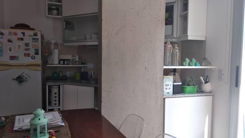 2 ambientes grande con patio !! Imperdible tipo casa !!