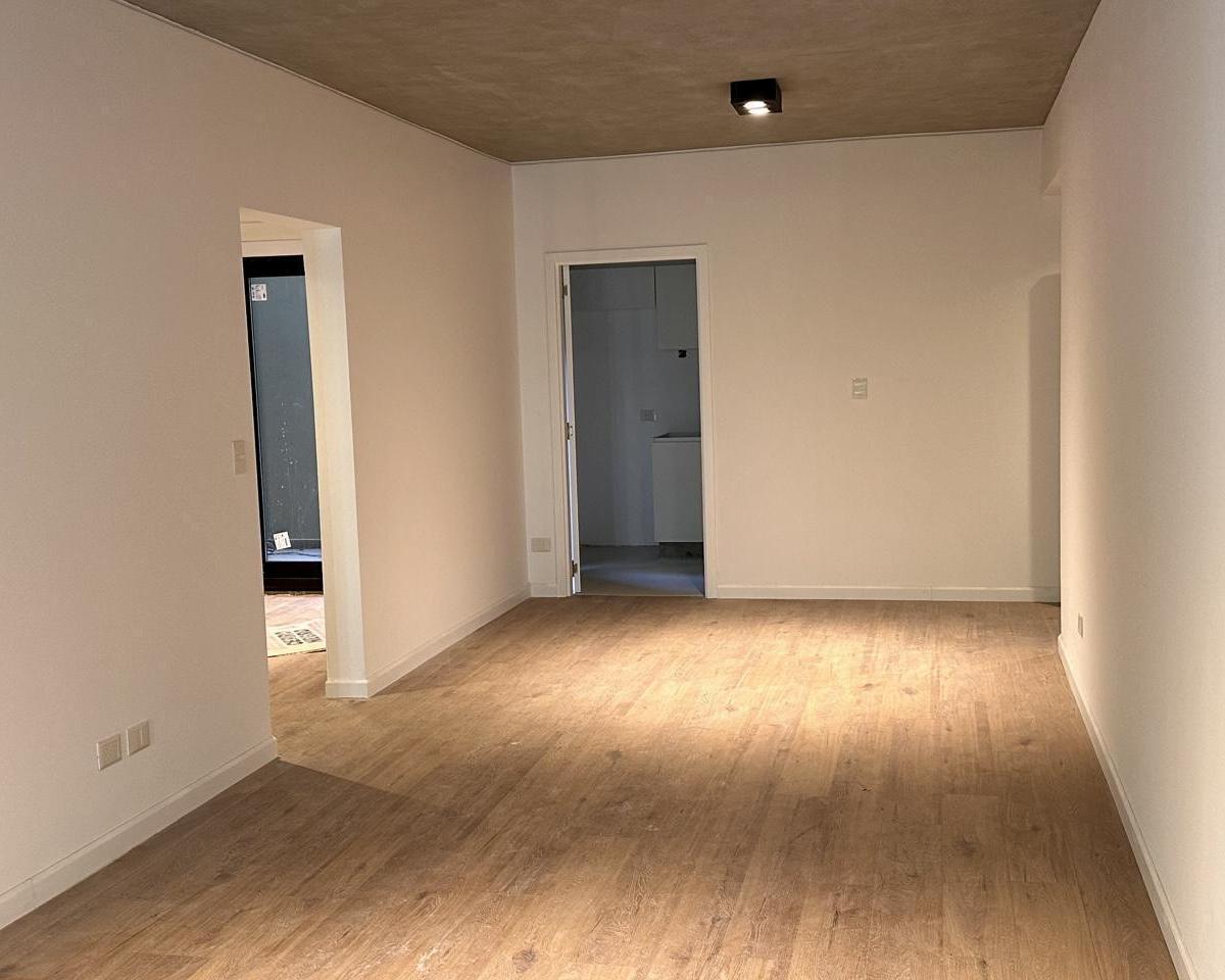 VENTA 2 amb  A ESTRENAR - COCHERA - 2 Balcones y Toilette - Virrey del Pino y O'higgins