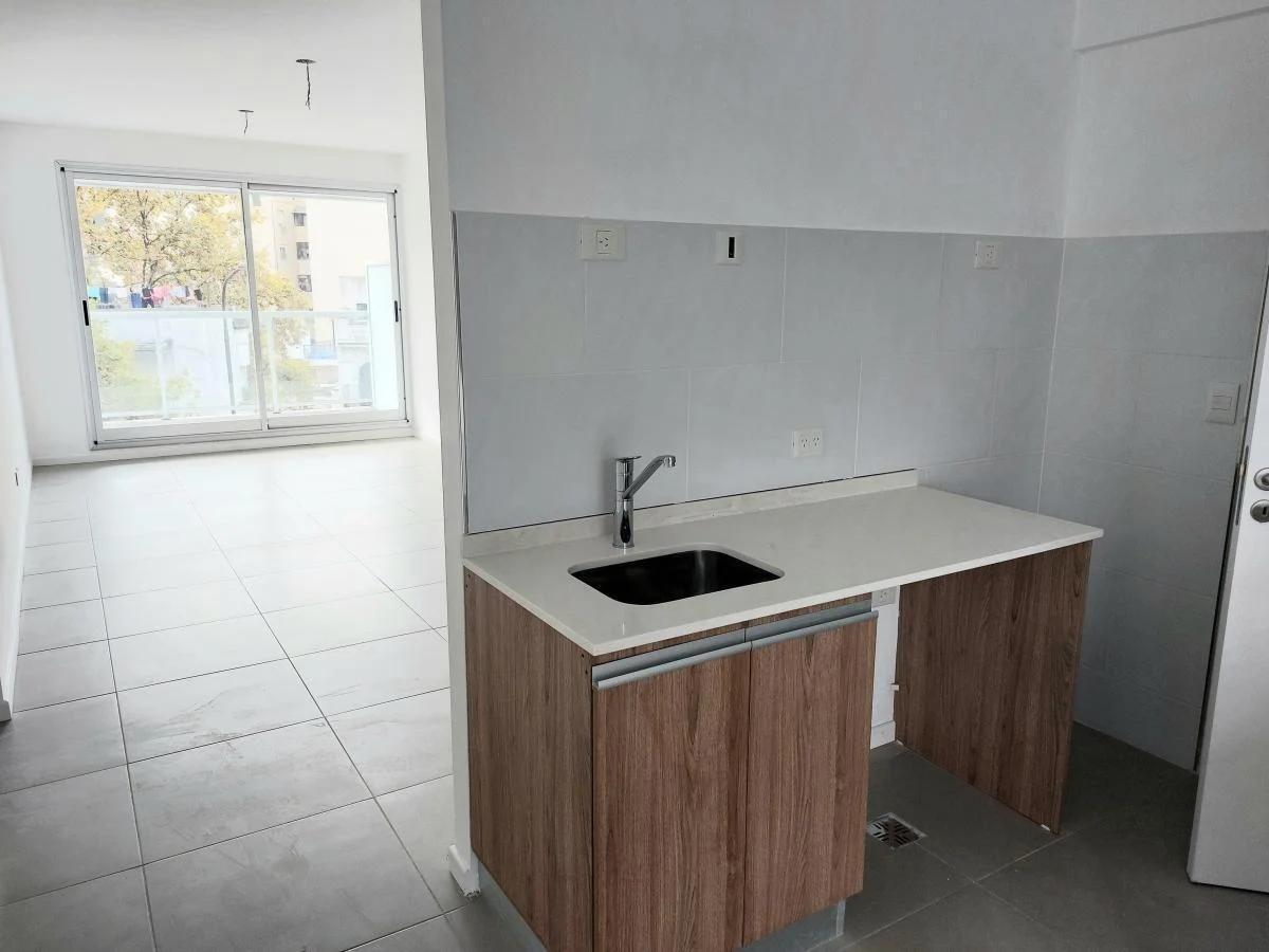 Point Bleu - 3 Amb con Dormitorio en Suite en Torre con Amenities (Av San Martin 1700) 2