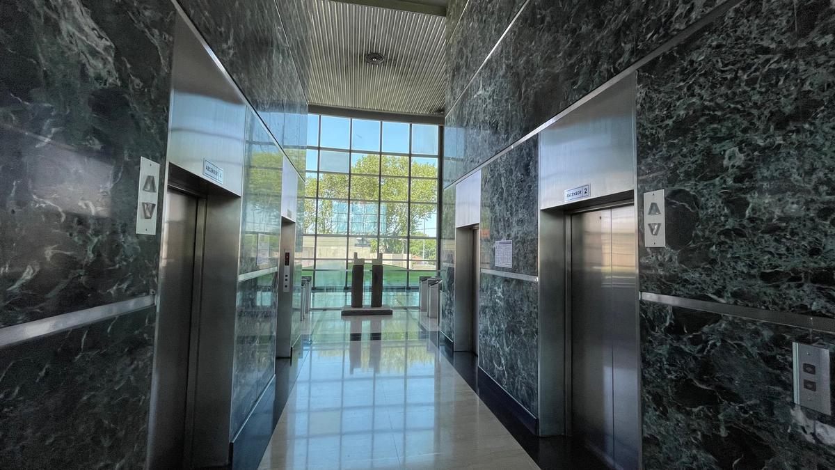 Foto de Alquiler Oficina Panamericana Plaza - Espectacular SEMI PISO de 368Mts2. - Saavedra, imagen 3